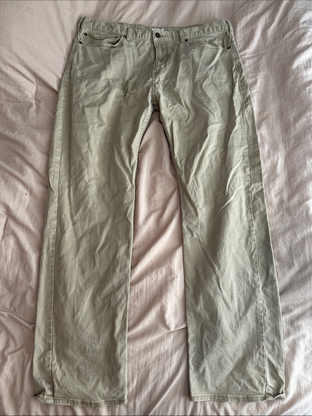 Dockers Men's Chinos in Khaki
